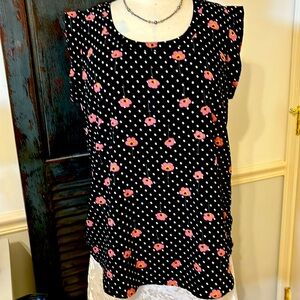 NWT!!🌸PLEIONE BLACK PRINT POPOVER BLOUSE